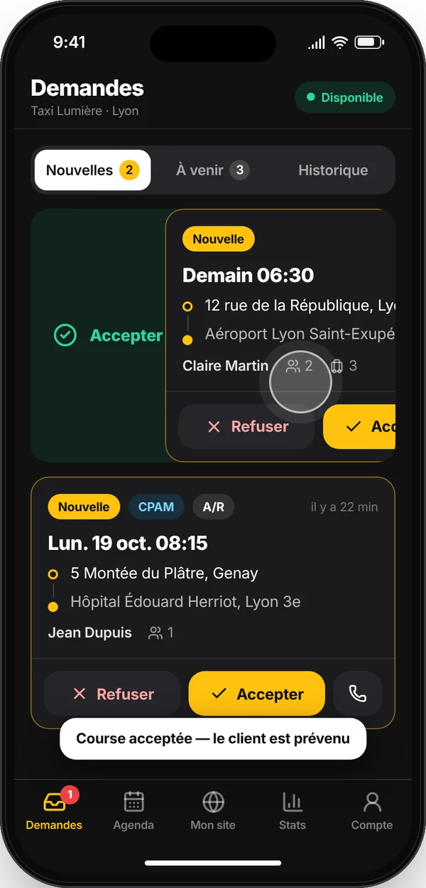 Application TaxiVitrine Pro sur iPhone — Accepter en un geste : Un glissement vers la droite accepte la course, vers la gauche la refuse. Le client est prévenu automatiquement.